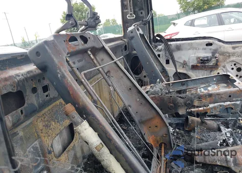 2013 Ford F250 Xlt from USA, damaged, VIN 1FTBF2B68DEB21890